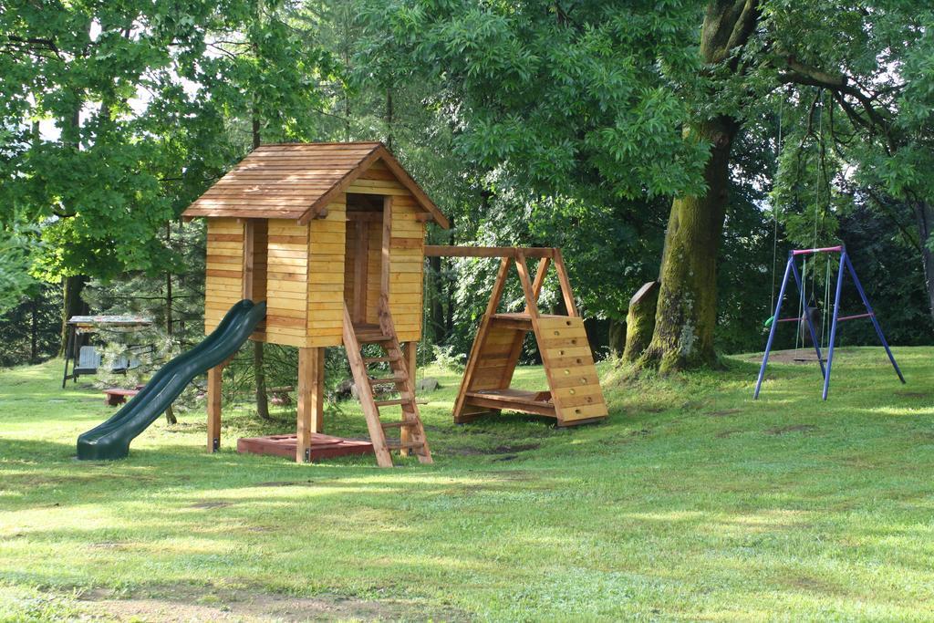Bed and Breakfast Dom Na Klonowym Wzgorzu Строне-Слёнске Экстерьер фото